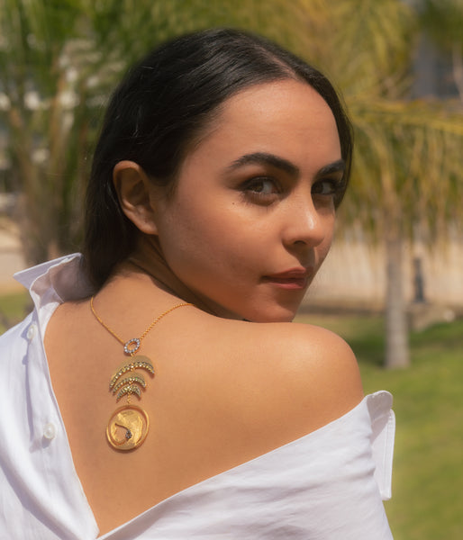 AMMANII Statement Pendant Halo Necklace in Vermeil Gold - AMMANII