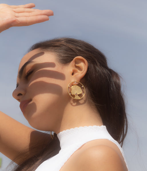 AMMANII My Lady Hoop Earrings with Pearls in Vermeil Gold - AMMANII