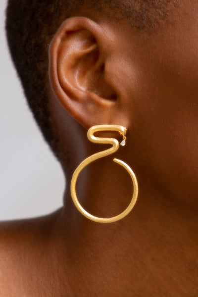 AMMANII The First Queen Small Snake Hoop Earrings in Vermeil Gold - AMMANII