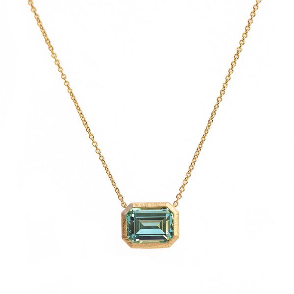 AMMANII Green Single Stone  Emerald Cut Necklace in Vermeil Gold - AMMANII