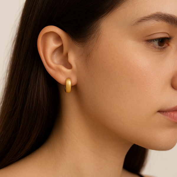 Vermeil Gold Circle Huggie Earrings – Endless Movement
