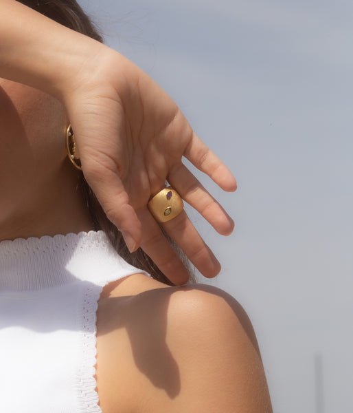 AMMANII Good Intentions Ring with Gemstones in Vermeil Gold - AMMANII