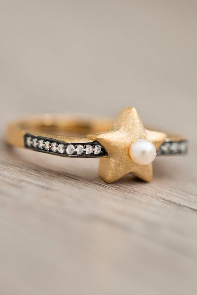 AMMANII Freshwater Pearl Studded Star Ring in Vermeil Gold - AMMANII